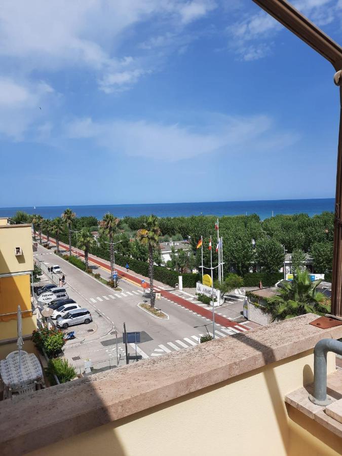 Casa Blu Lejlighed Porto SantʼElpidio Eksteriør billede